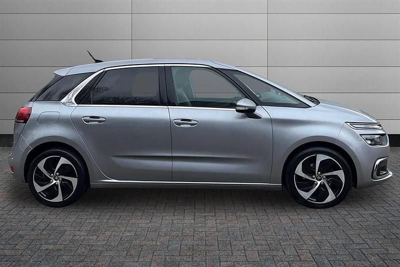 Used Citroën C4 SpaceTourer Flair 163 HP (119 kW) 2018 Grey MPV