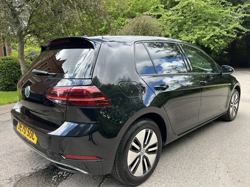 Used VW e-Golf 99 kW (135 HP) 2020 Black Hatchback