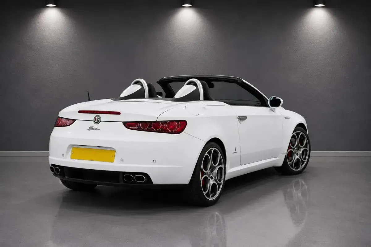 Used Alfa Romeo Spider Super 200 HP (147 kW) 2010 White Cabriolet