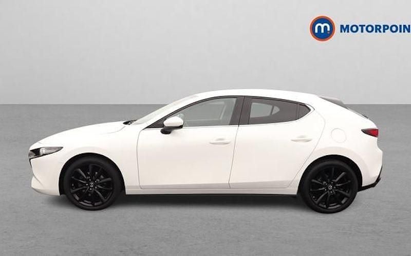 Usado Mazda 3 Inclusive 186 HP (136 kW) 2022 Branco Citadino