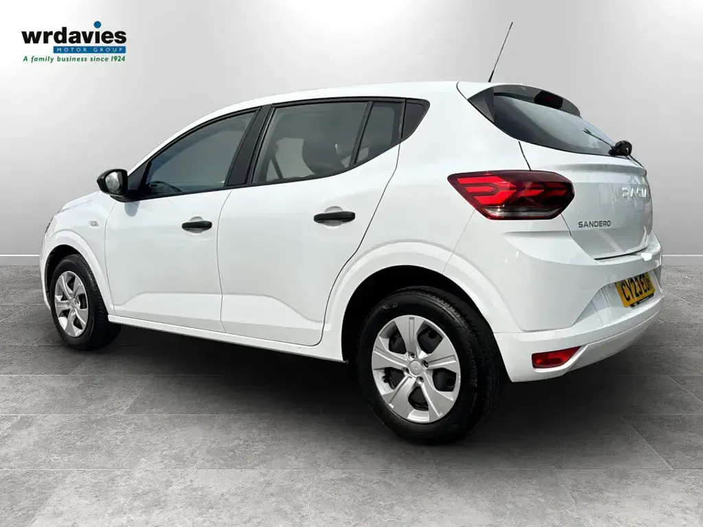 Used Dacia Sandero Essentiel 2023 White Hatchback