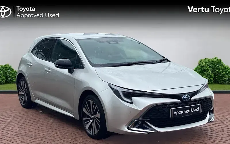 Used Toyota Corolla Design 140 HP (102 kW) 2026 Hatchback