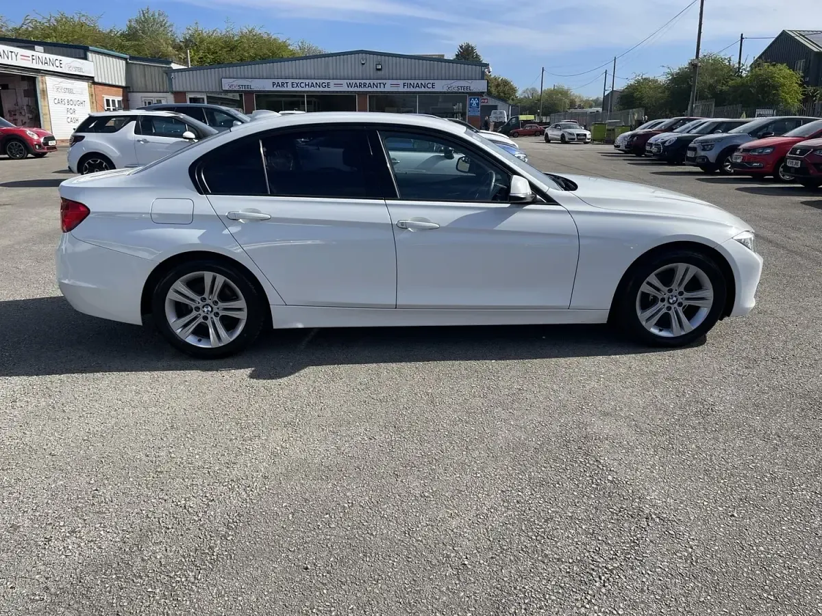Used BMW 320 Sport Line 2012 White Sedan