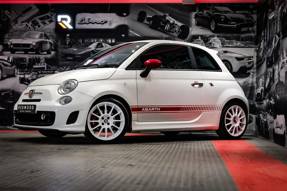 Used Abarth 500 160 HP (117 kW) 2010 White Hatchback