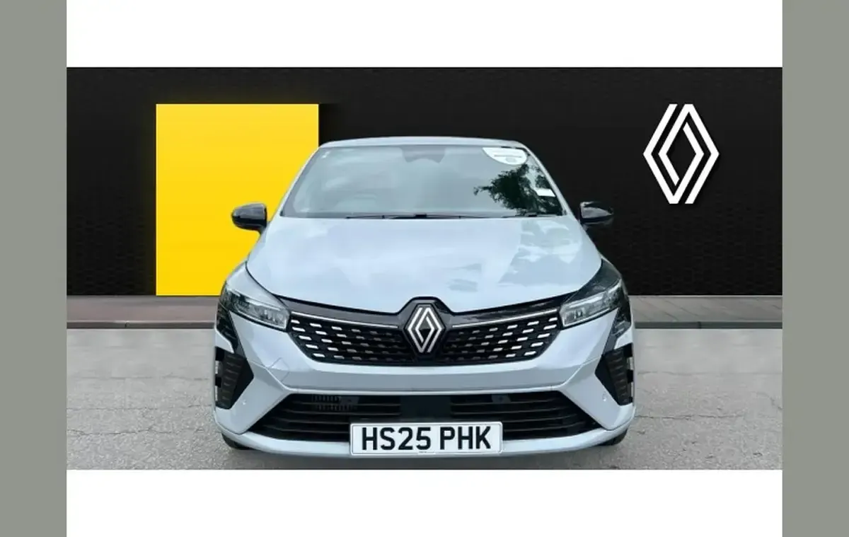 Used Renault Clio Techno 90 HP (66 kW) 2025 Grey Hatchback