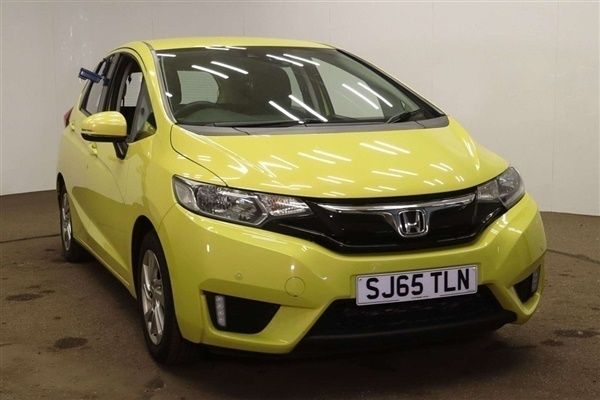 Yellow Used 2015 Honda Jazz SE Hatchback | £8,899 (Fair price) - Image 1/1
