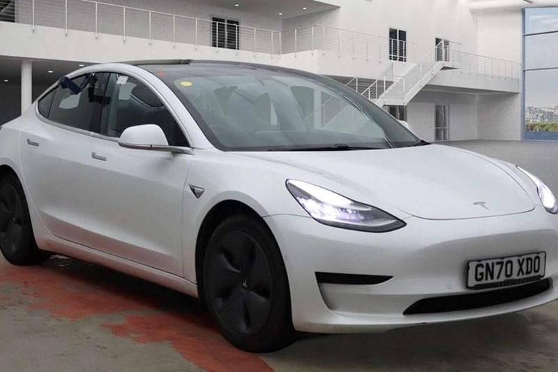 Used Tesla Model 3 Standard Range Plus 239 kW (325 HP) 2020 Sedan