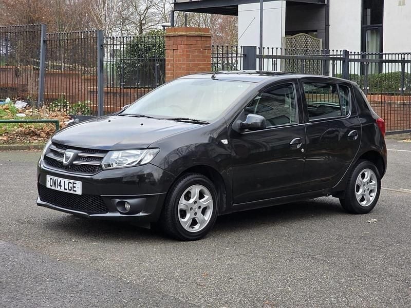 Used Dacia Sandero Lauréate 75 HP (55 kW) 2014 Black Hatchback