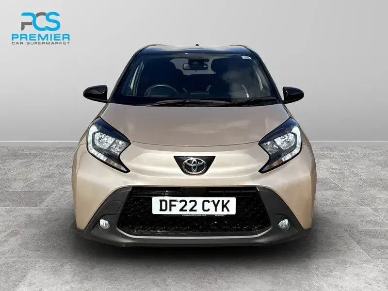 Used Toyota Aygo X 2022 Beige SUV