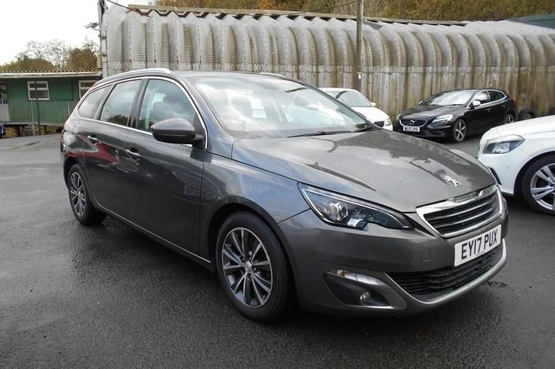 Used Peugeot 308 SW Allure 120 HP (88 kW) 2017 Estate