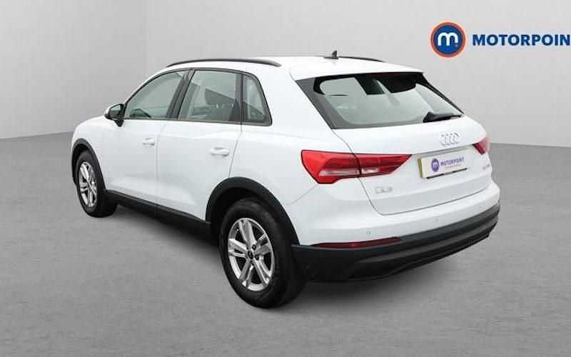 Begagnad Audi Q3 150 HK (110 kW) 2022 Vit SUV