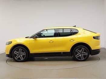 Used Ford Capri Premium 210 kW (286 HP) 2025 Yellow Estate