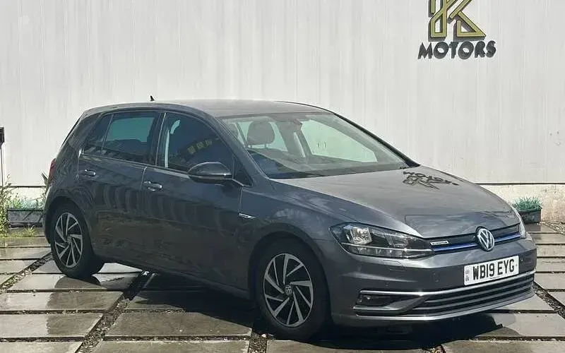 Used VW Golf VII Match 131 HP (96 kW) 2019 Hatchback