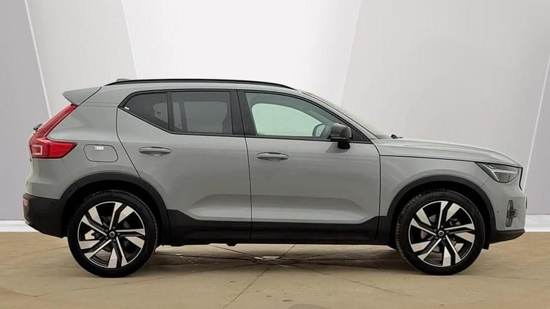 Used Volvo XC40 Ultra 163 HP (119 kW) 2025 Grey SUV