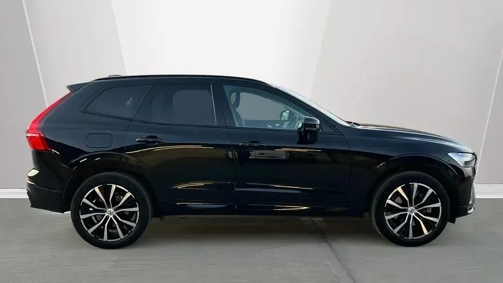 Used Volvo XC60 Ultra 250 HP (183 kW) 2025 Black SUV