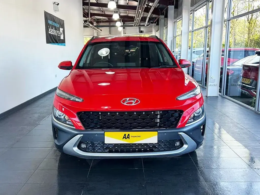 Used Hyundai Kona Premium 120 HP (88 kW) 2022 Red SUV