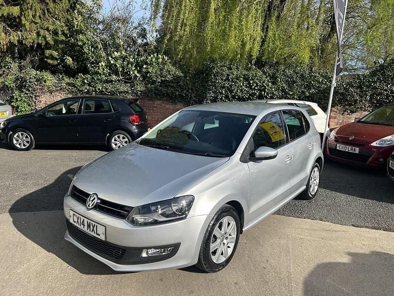Usado VW Polo Edition 85 HP (62 kW) 2014 Prateado Citadino