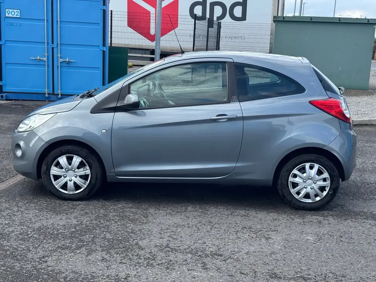 Used Ford Ka 69 HP (50 kW) 2013 Silver Hatchback