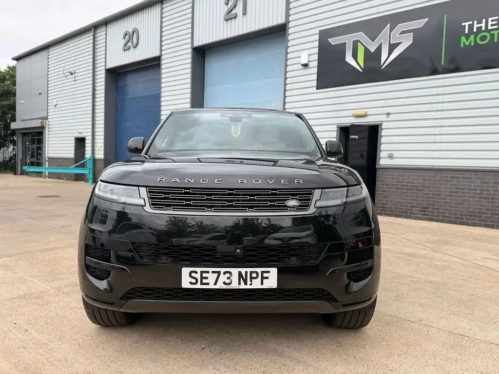 Used Land Rover Range Rover Sport SE 300 HP (220 kW) 2023 Black SUV