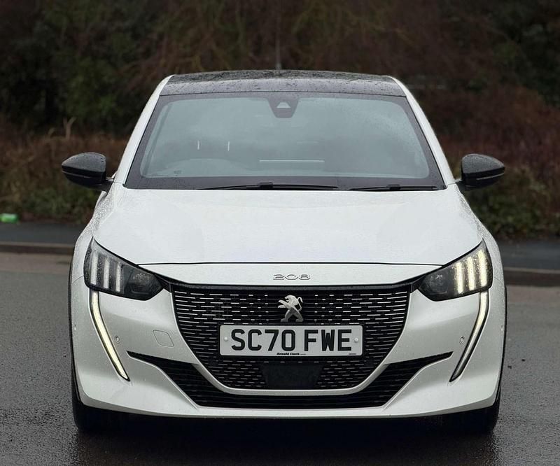 Used Peugeot 208 GT 2021 White Hatchback