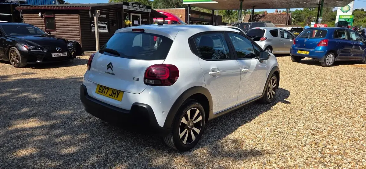 Used Citroën C3 Feel 2017 White Hatchback