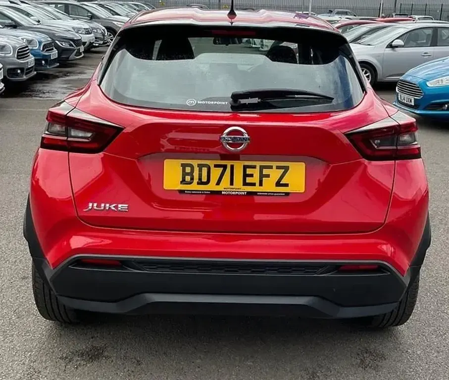 Używany Nissan Juke Acenta 2021 Czerwony SUV