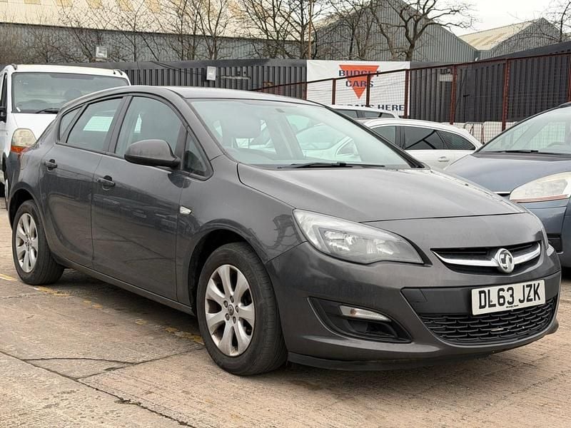 Used Vauxhall Astra Design Edition 2014 Grey Hatchback