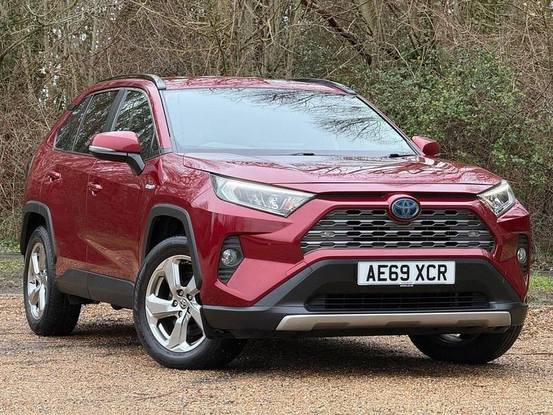 Used Toyota RAV4 Hybrid Design 222 HP (163 kW) 2019 Tokyo red SUV