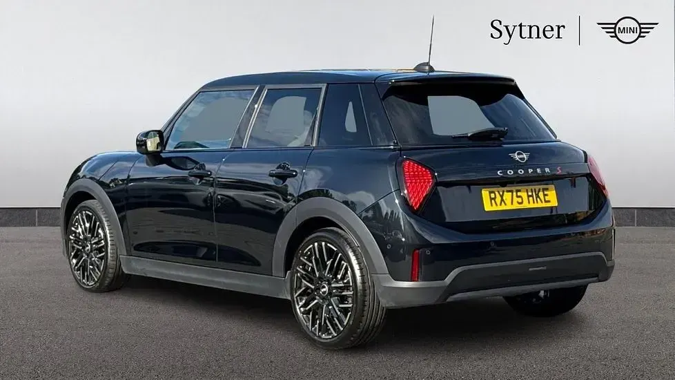 Used Mini Cooper S Hatch 201 HP (147 kW) 2026 Black Hatchback