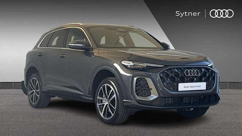 Grey Used 2025 Audi Q5 Advanced SUV | £54,500 - Image 1/4