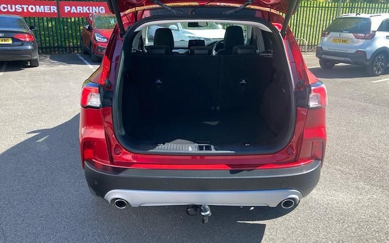 Used Ford Kuga Titanium 190 HP (139 kW) 2020 Red SUV