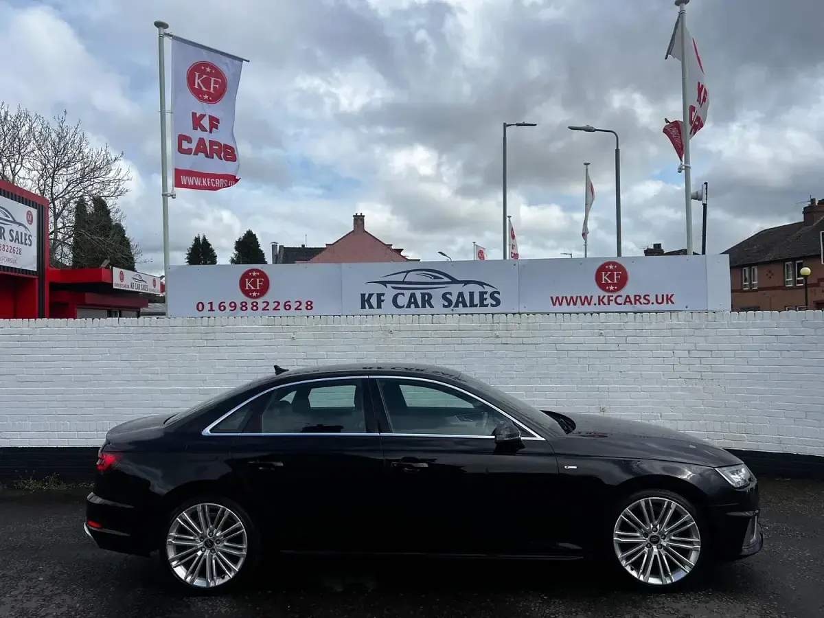 Used Audi A4 S-Line 150 HP (110 kW) 2019 Black Sedan
