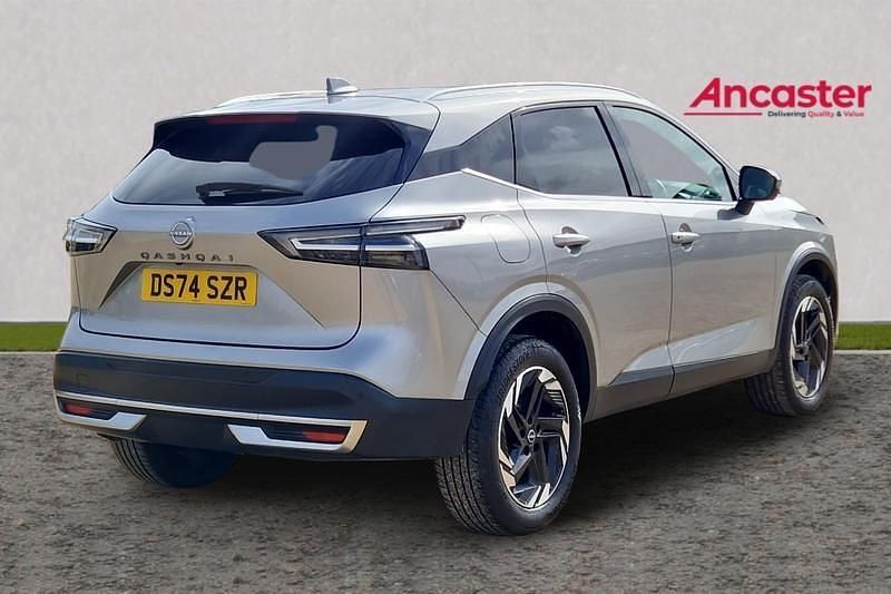 Used Nissan Qashqai N-Connecta 155 HP (114 kW) 2024 Silver SUV