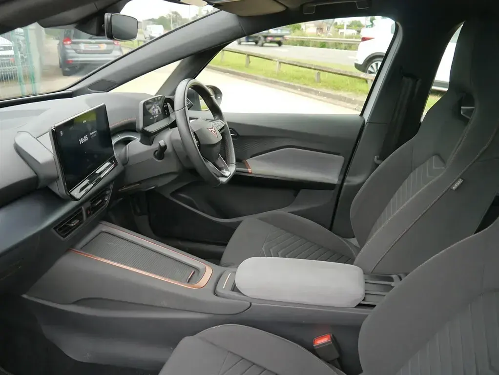 Used Cupra Born 150 kW (204 HP) 2022 Silver Hatchback