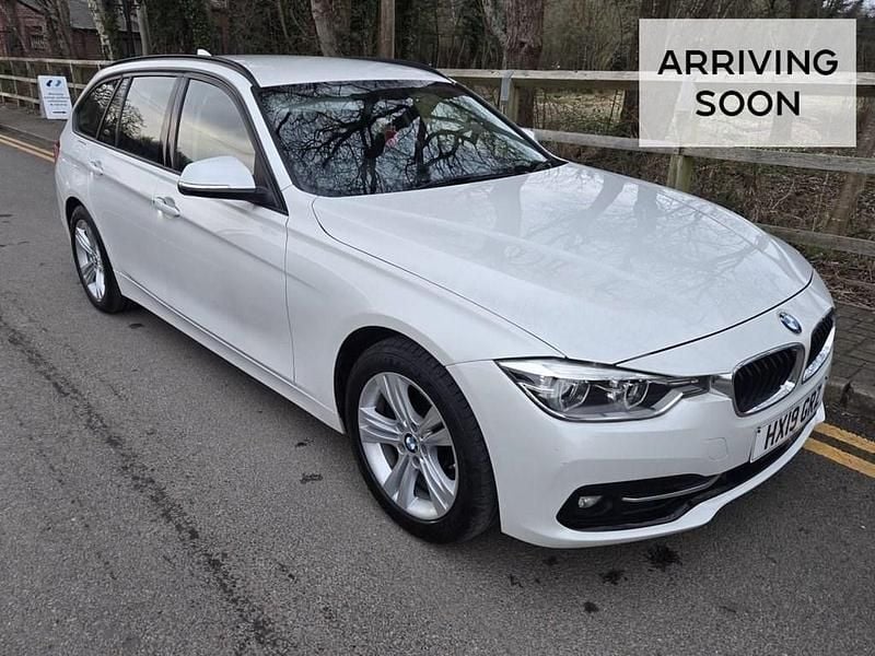 Used BMW 320 Sport Line 184 HP (135 kW) 2019 White Estate