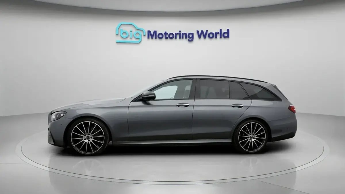 Used Mercedes E220 AMG line 194 HP (142 kW) 2021 Grey Estate