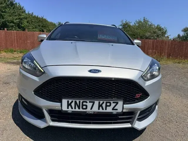 Used Ford Focus ST 185 HP (136 kW) 2017 Silver Estate