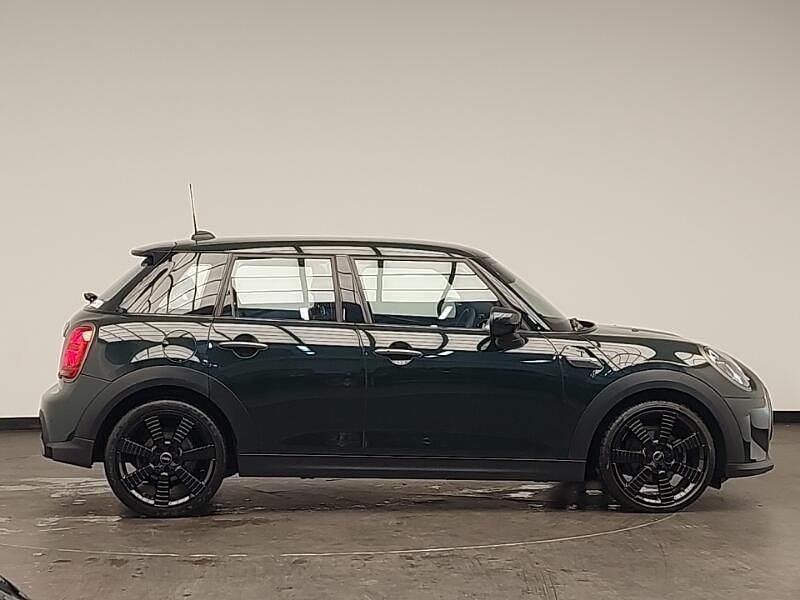 Used Mini Cooper Hatch 134 HP (98 kW) 2023 Green Hatchback