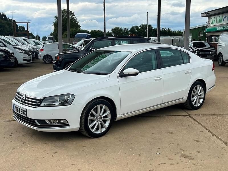 White Used 2014 VW Passat Executive Sedan | £8,850 (Fair price) - Image 1/4