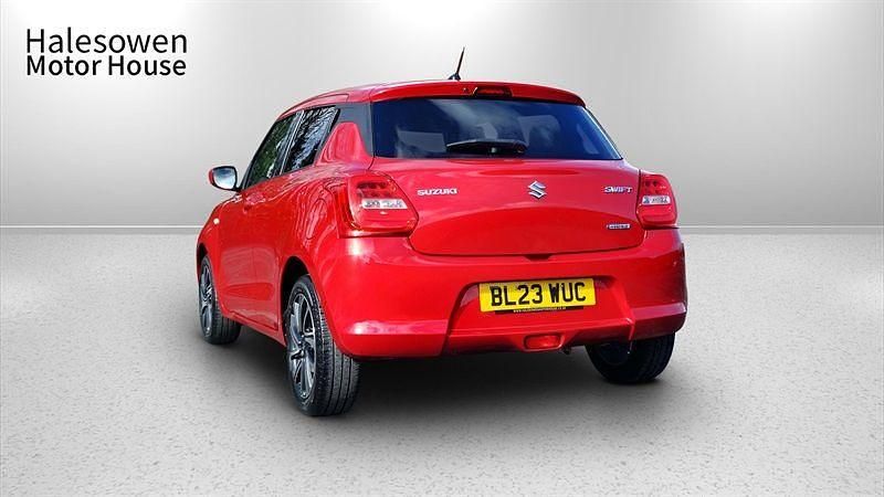 Used Suzuki Swift SZ-L 83 HP (61 kW) 2023 Red Hatchback