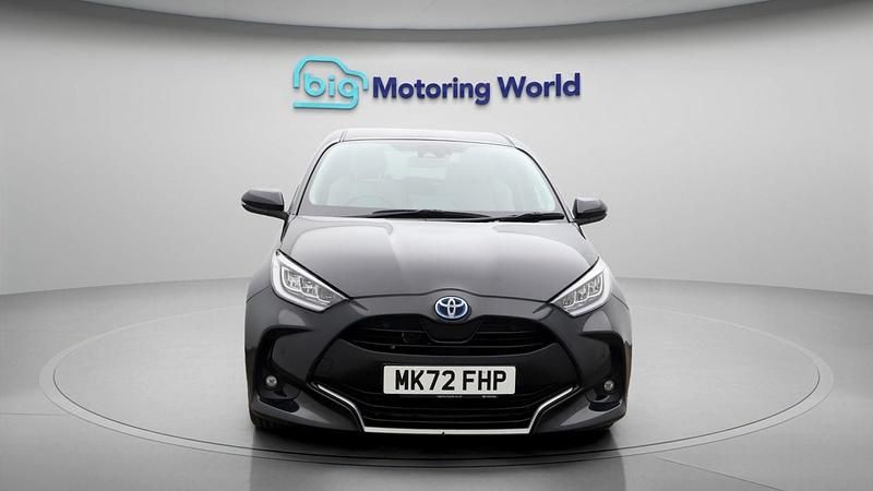 Used Toyota Yaris Hybrid 116 HP (85 kW) 2022 Black Hatchback
