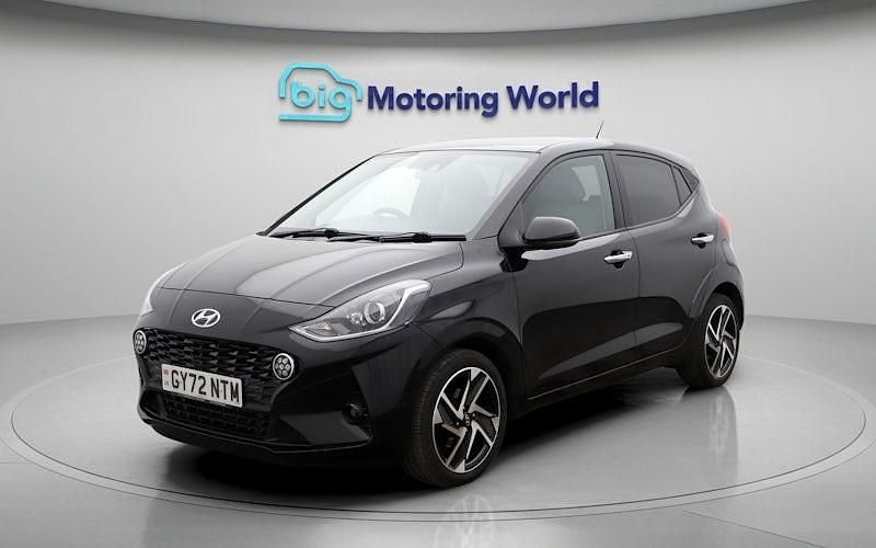 Used Hyundai i10 Premium 84 HP (61 kW) 2023 Black Hatchback