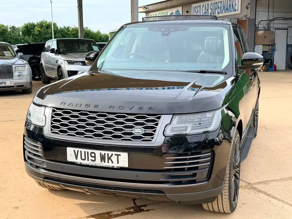 Used Land Rover Range Rover Autobiography 339 HP (249 kW) 2019 Black SUV