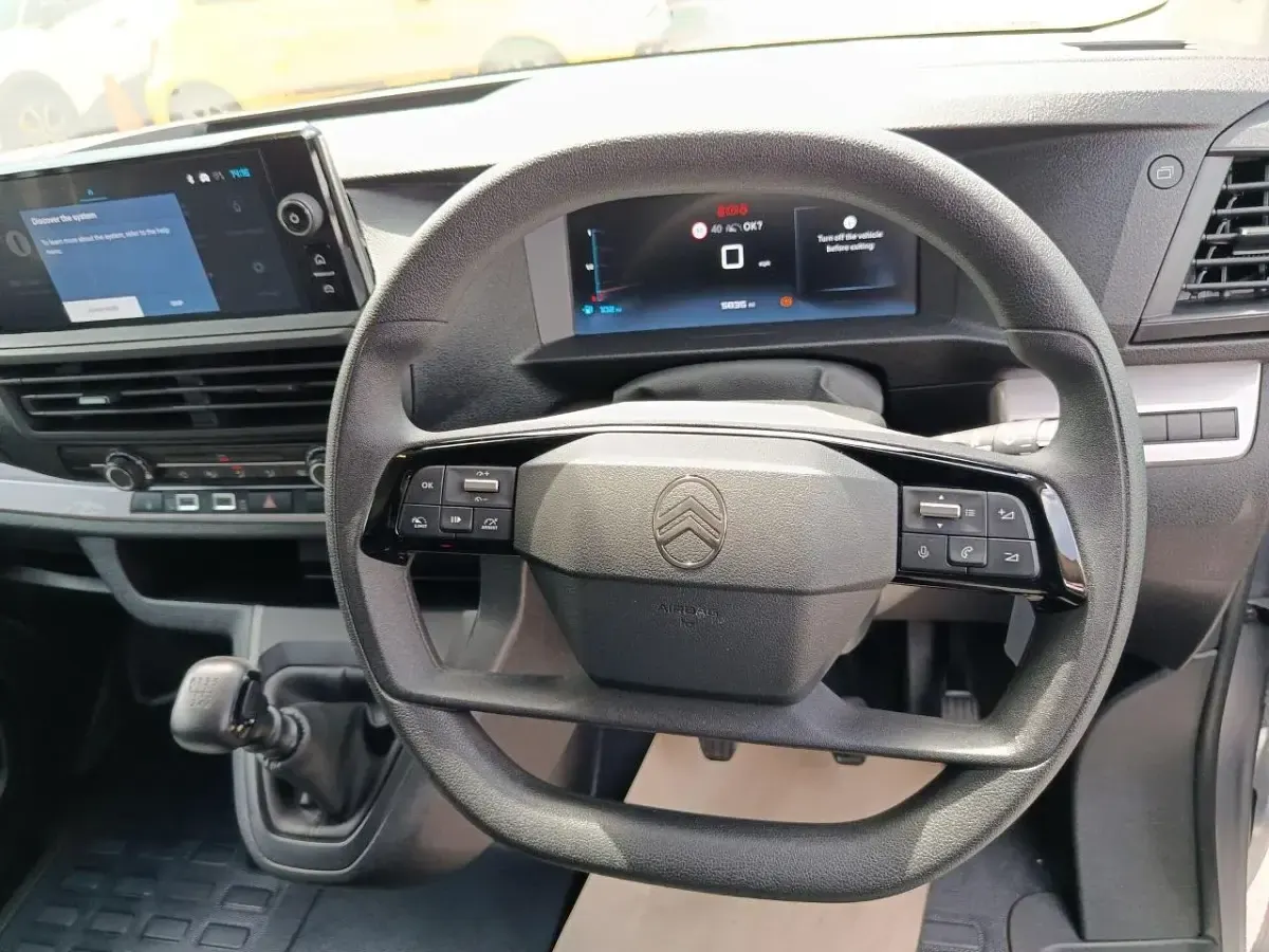 Used Citroën Dispatch 118 HP (86 kW) 2025 Grey MPV
