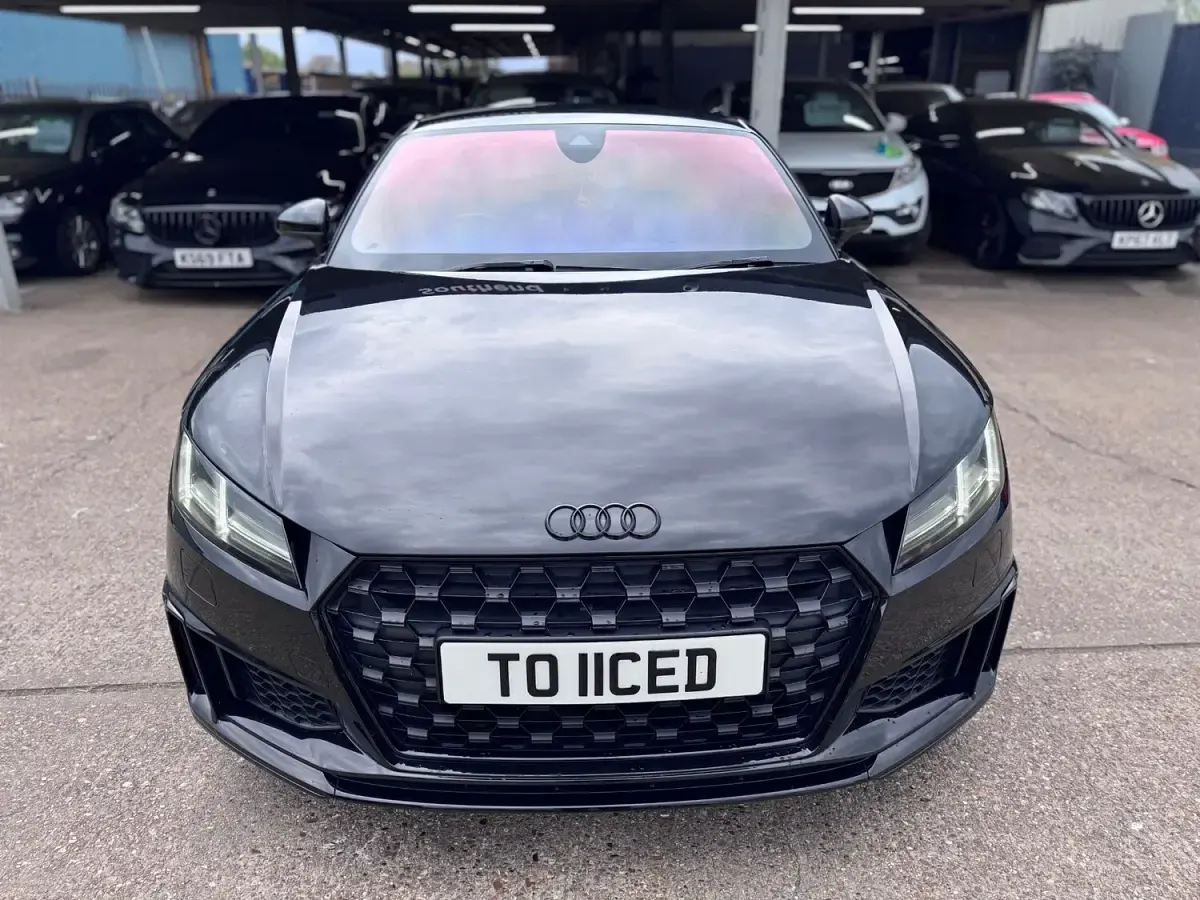Begagnad Audi TT Black Edition 245 HK (180 kW) 2021 Svart Sportkupé