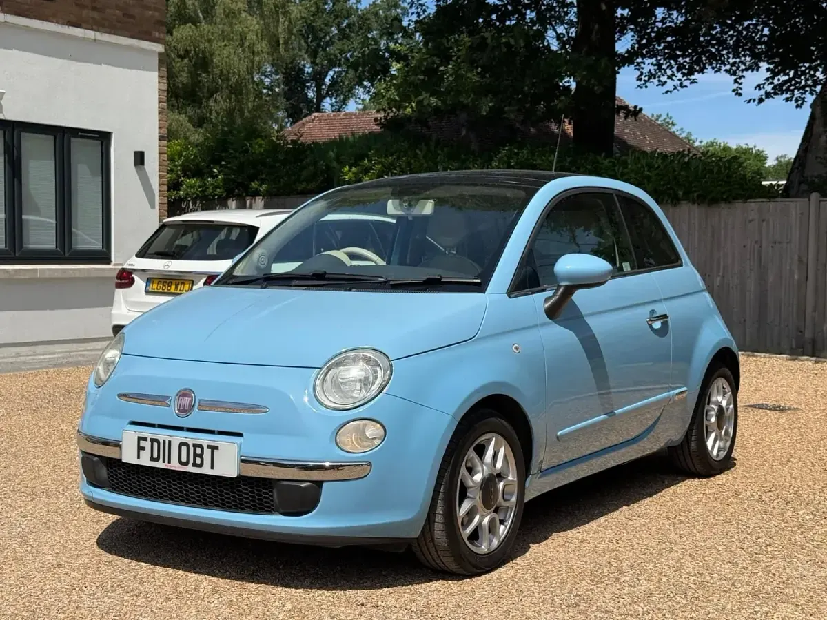 Used Fiat 500 Lounge 85 HP (62 kW) 2011 Blue Hatchback