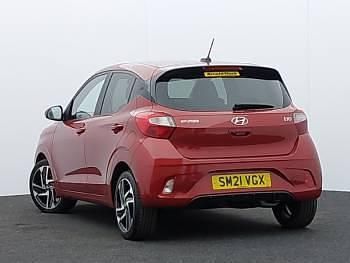 Used Hyundai i10 Premium 84 HP (61 kW) 2021 Red Hatchback