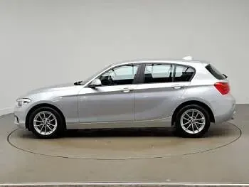 Used BMW 118 Comfort Edition 136 HP (100 kW) 2019 Silver Hatchback