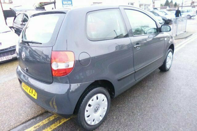 Begagnad VW Fox 2007 Halvkombi