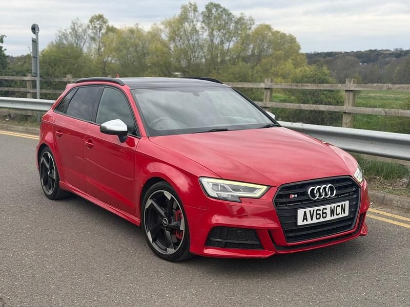 Used Audi S3 Sportback Black Edition 310 HP (228 kW) 2016 Red Hatchback